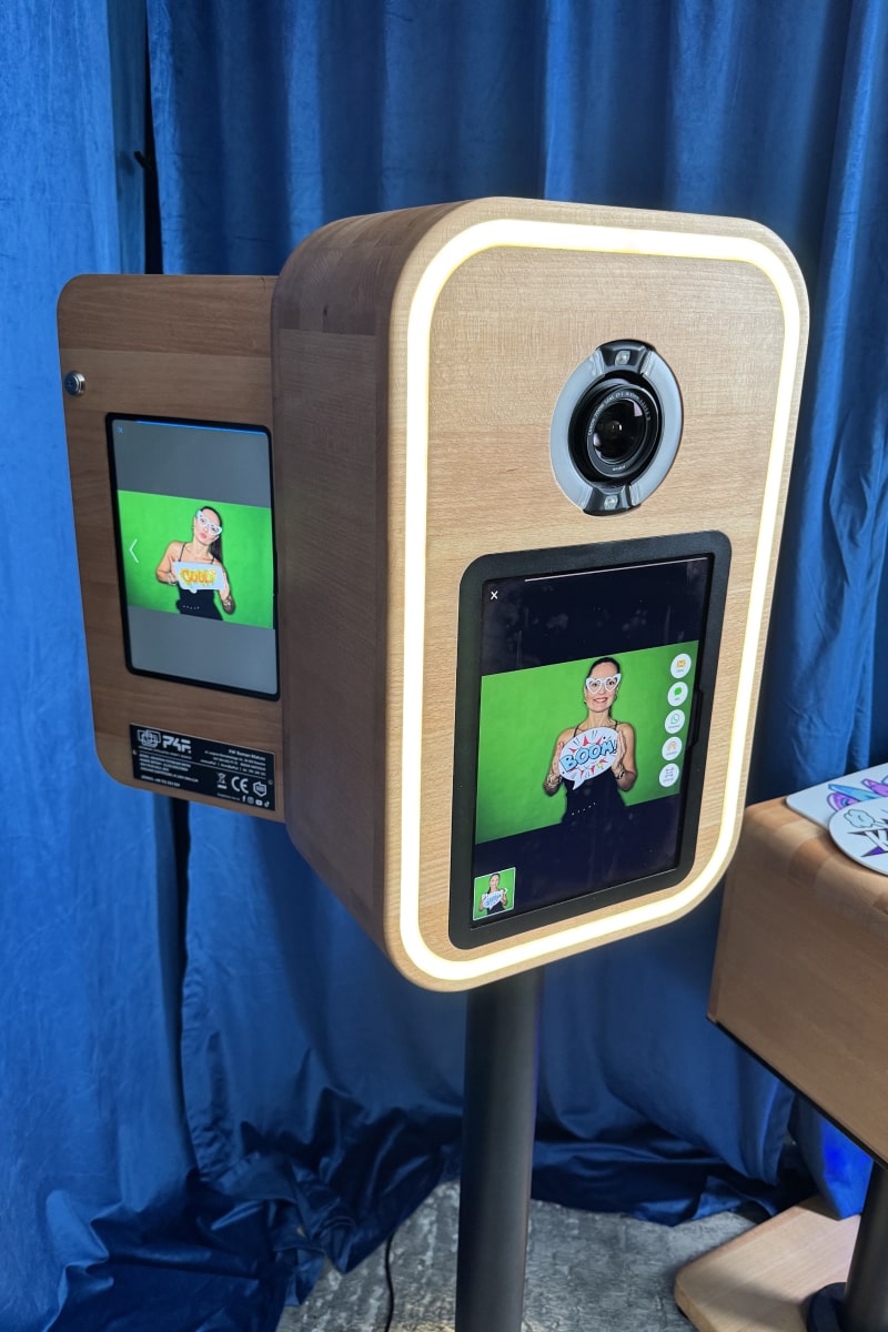 flash-of-lights-retro-mini-photo-2